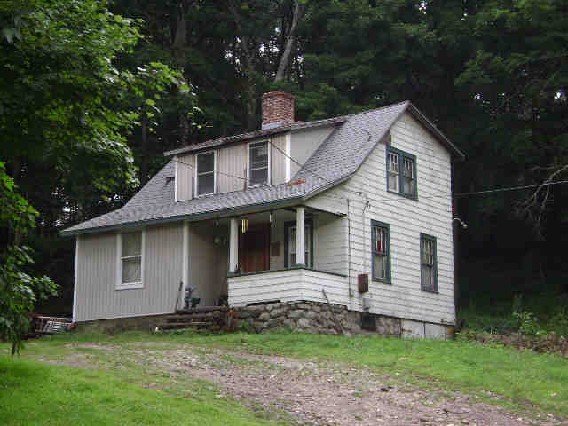 Building photograph for 369 NONNEWAUG RD